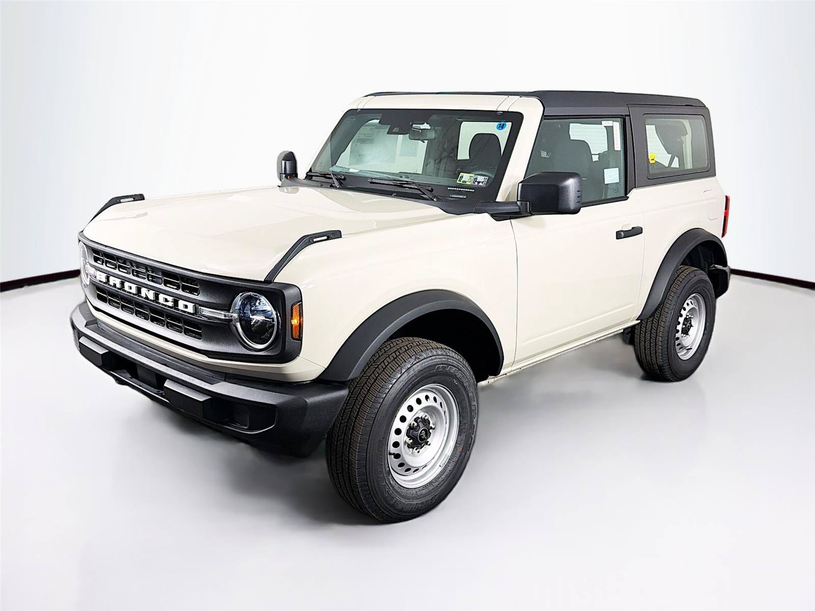 New 2025 Ford Bronco 2-Door image 3