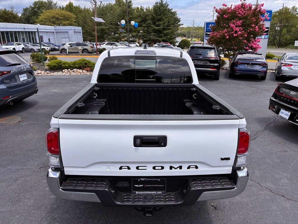 Used 2023 Toyota Tacoma TRD Off-Road w/ Black Out Package (TMS) AWD/4WD image 12