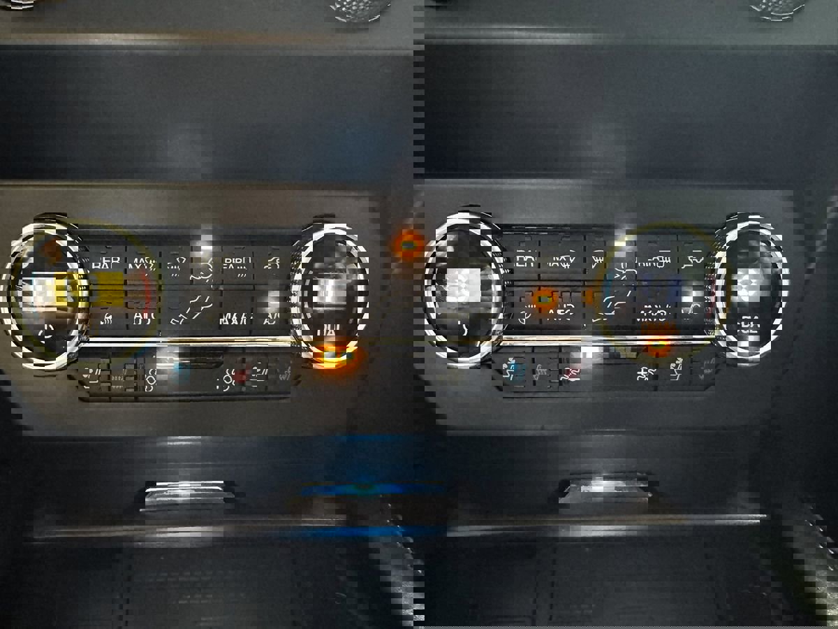 Used 2021 Ford Expedition Max Platinum image 31