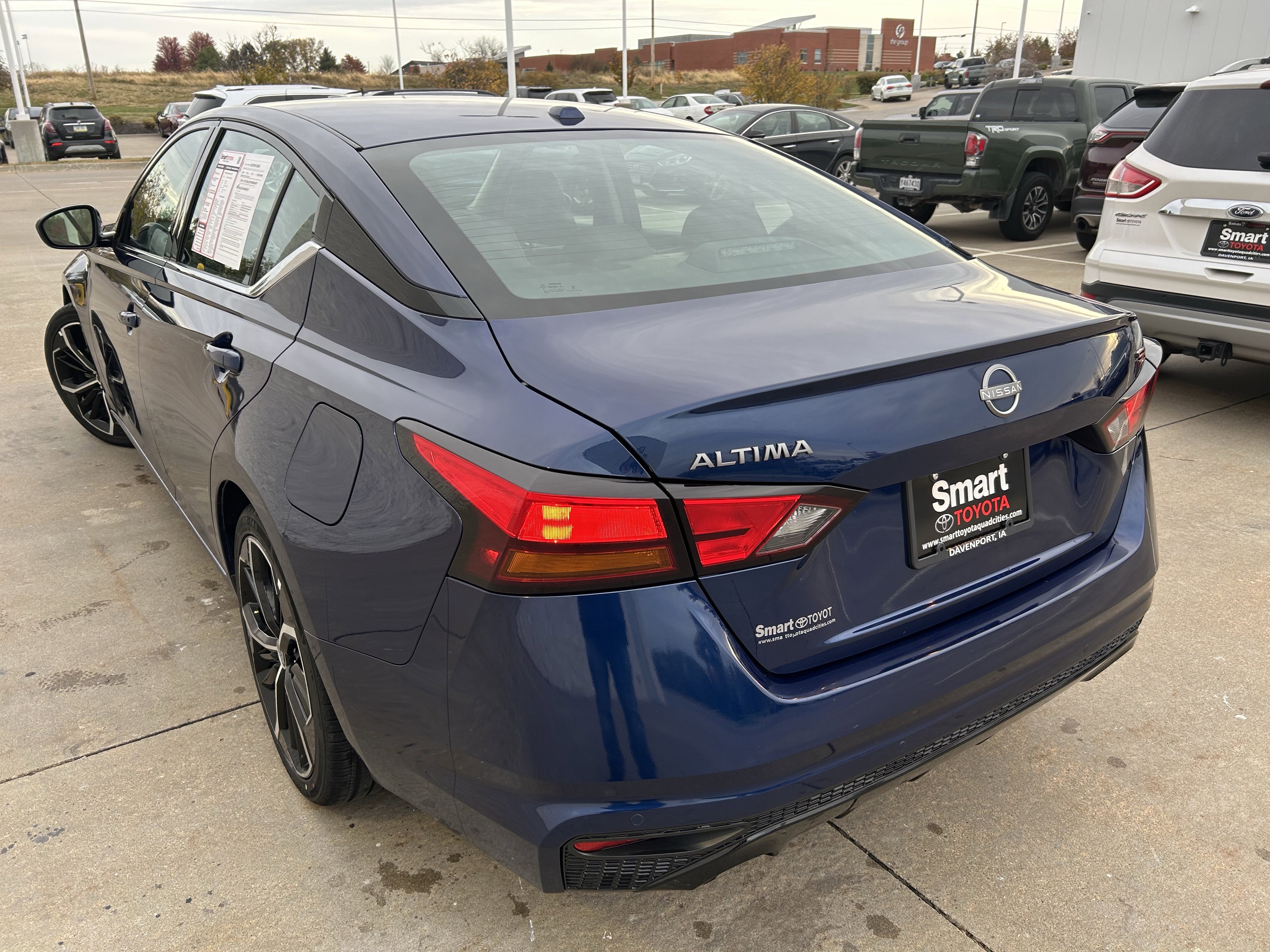 Used 2023 Nissan Altima 2.5 SR image 4