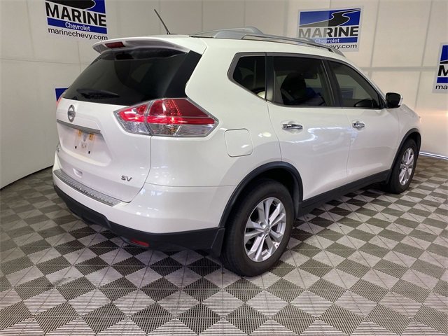 Used 2016 Nissan Rogue SV image 16