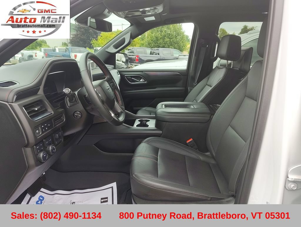 Certified 2024 Chevrolet Suburban RST w/ Luxury Package AWD/4WD image 9