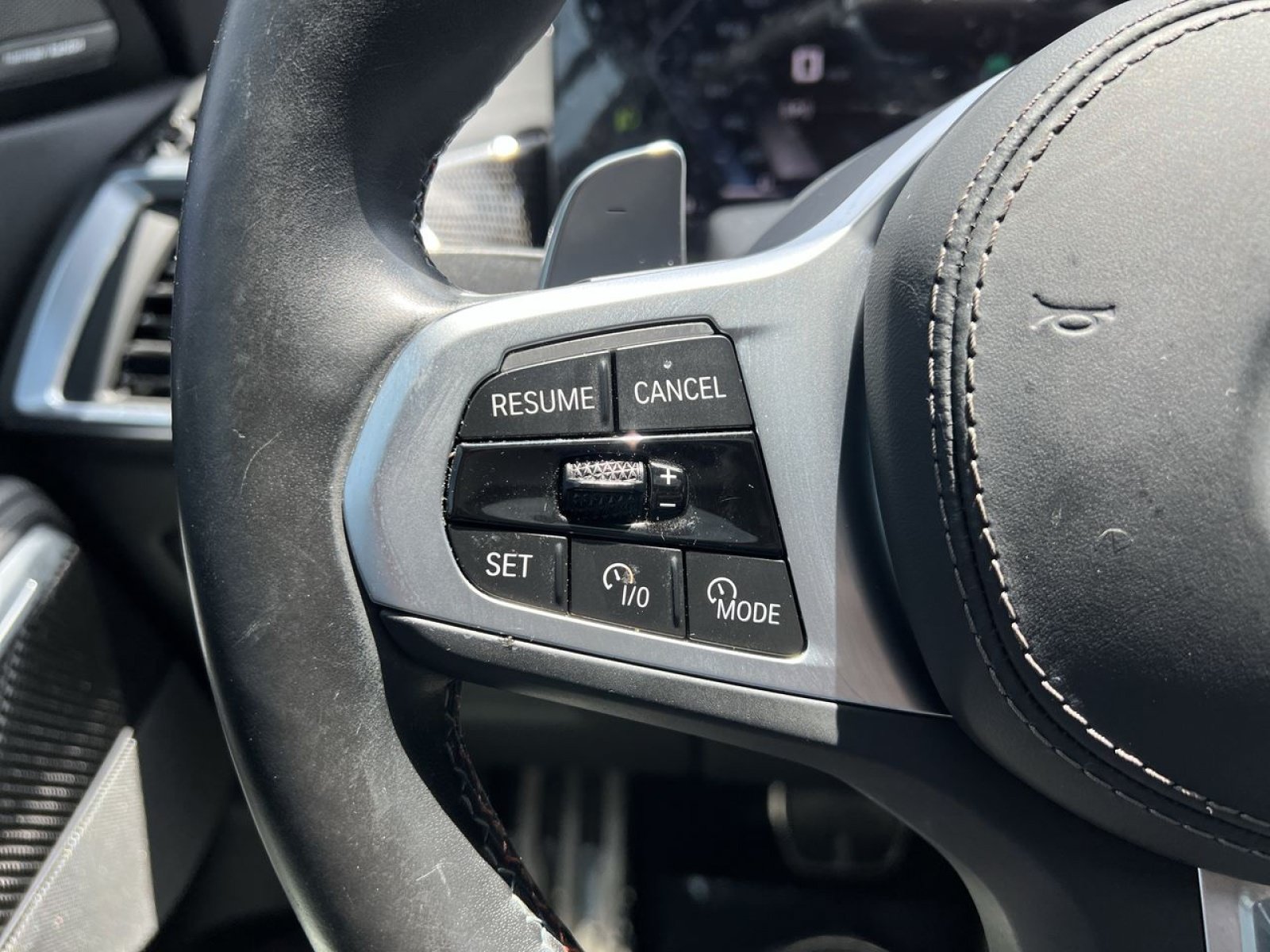 Used 2025 BMW X6 M60i AWD/4WD image 34