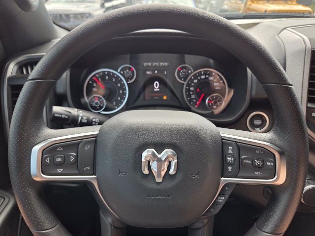 New 2026 RAM 1500 Express RWD image 25