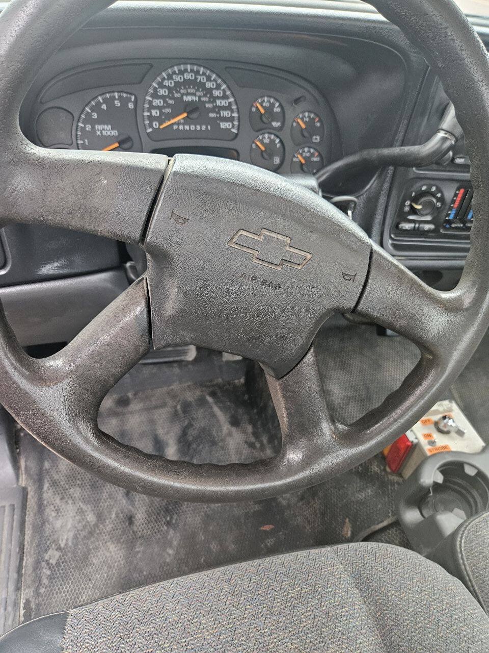 Used 2006 Chevrolet Silverado 2500 W/T RWD image 6