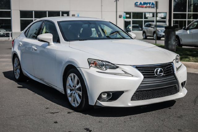 Used 2016 Lexus IS 200t RWD image 5