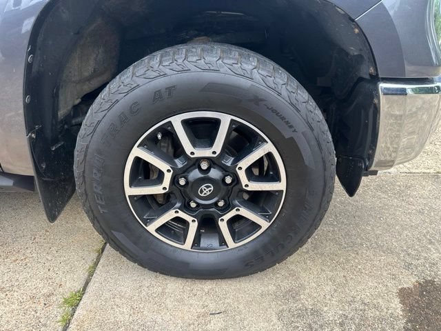 Used 2016 Toyota Tundra SR5 w/ TRD Off Road Package AWD/4WD image 22