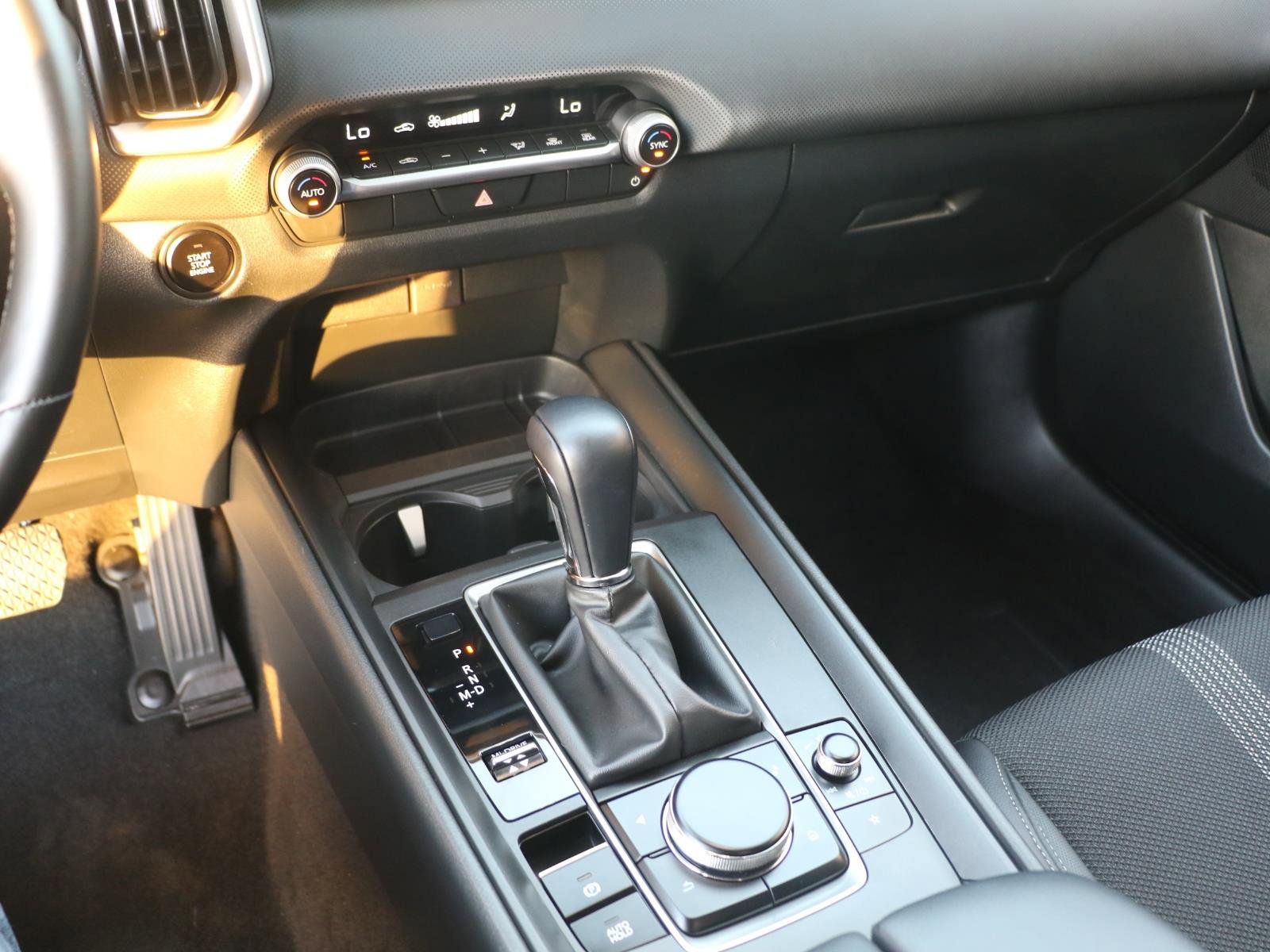 Certified 2025 MAZDA CX-50 AWD 2.5 S w/ Select Package image 14