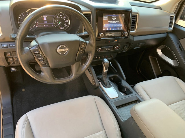 Used 2022 Nissan Frontier SV AWD/4WD image 17