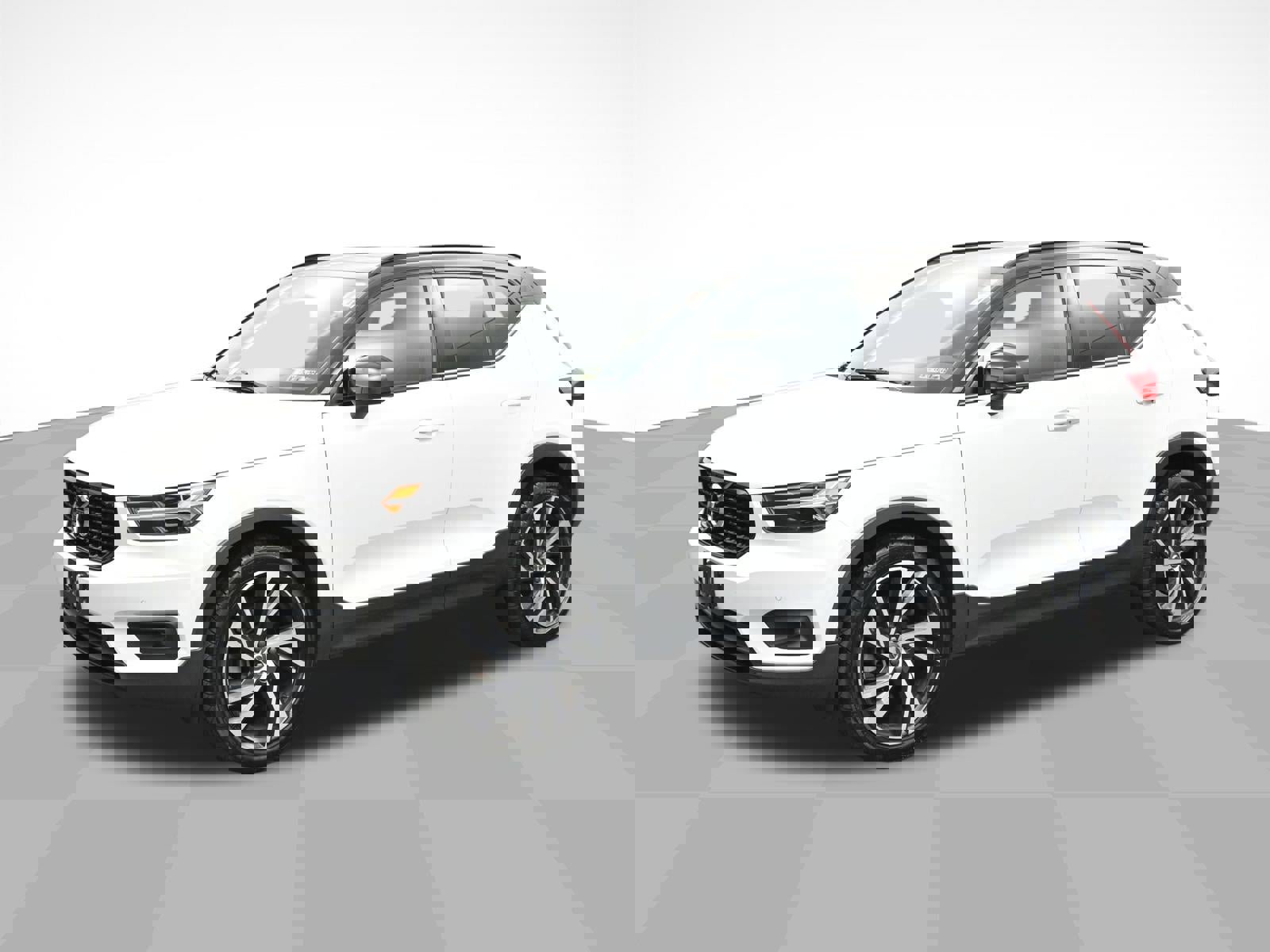 Used 2022 Volvo XC40 T5 R-Design image 45