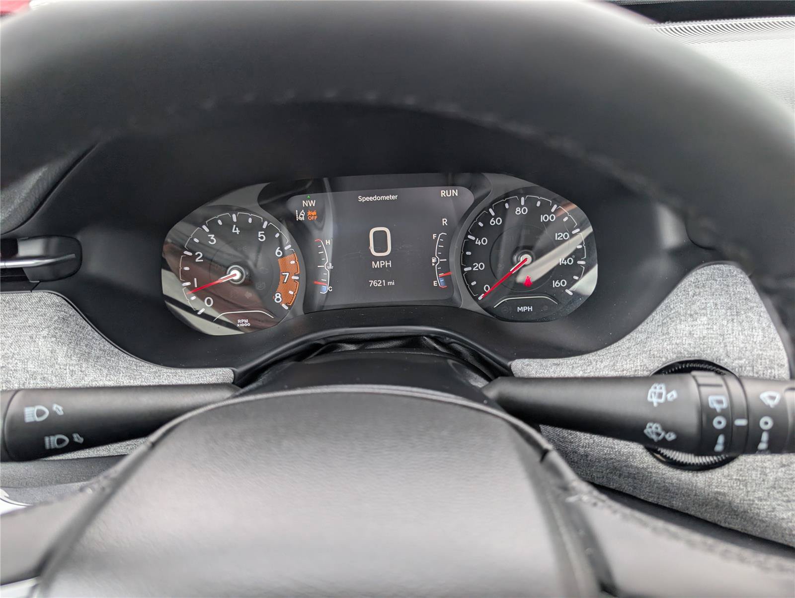Used 2024 Jeep Compass Latitude w/ Sun and Sound Group AWD/4WD image 31