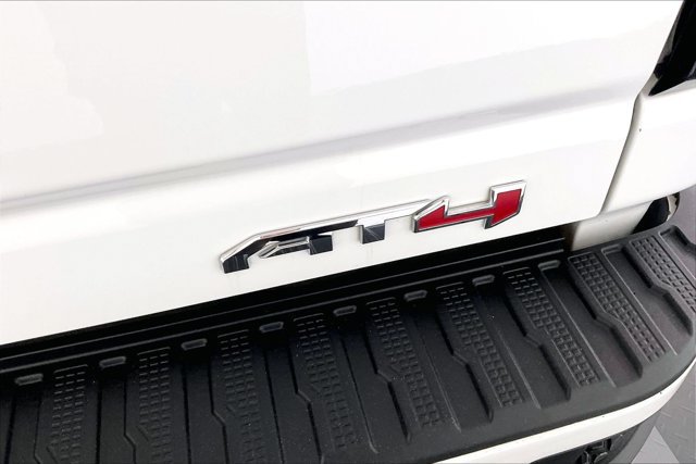 Used 2024 GMC Sierra 2500 AT4 w/ AT4 Premium Plus Package AWD/4WD image 7