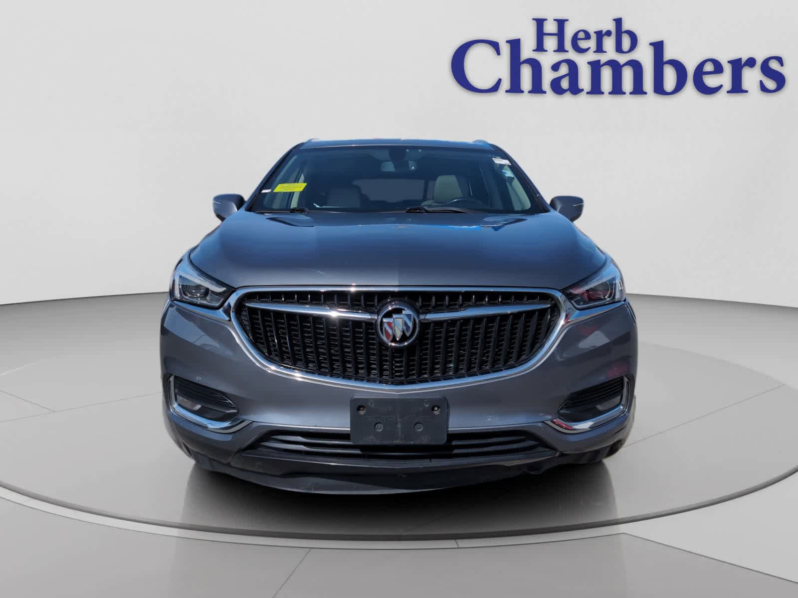 Used 2019 Buick Enclave Essence AWD/4WD image 2