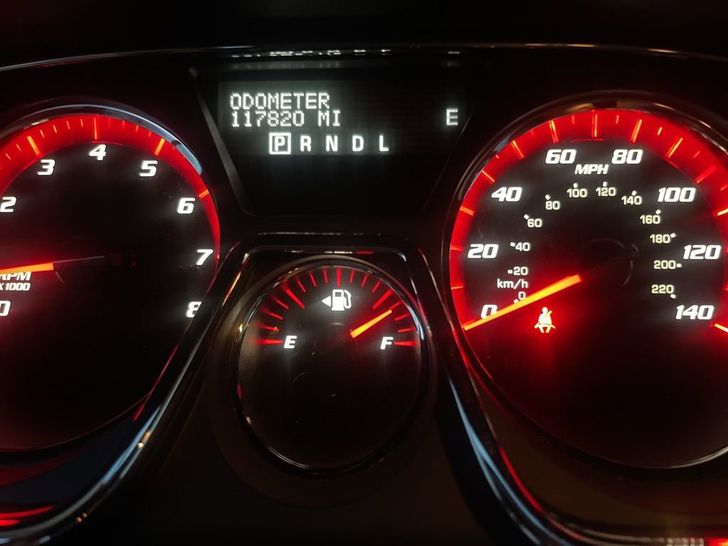 Used 2016 GMC Acadia SLE image 8