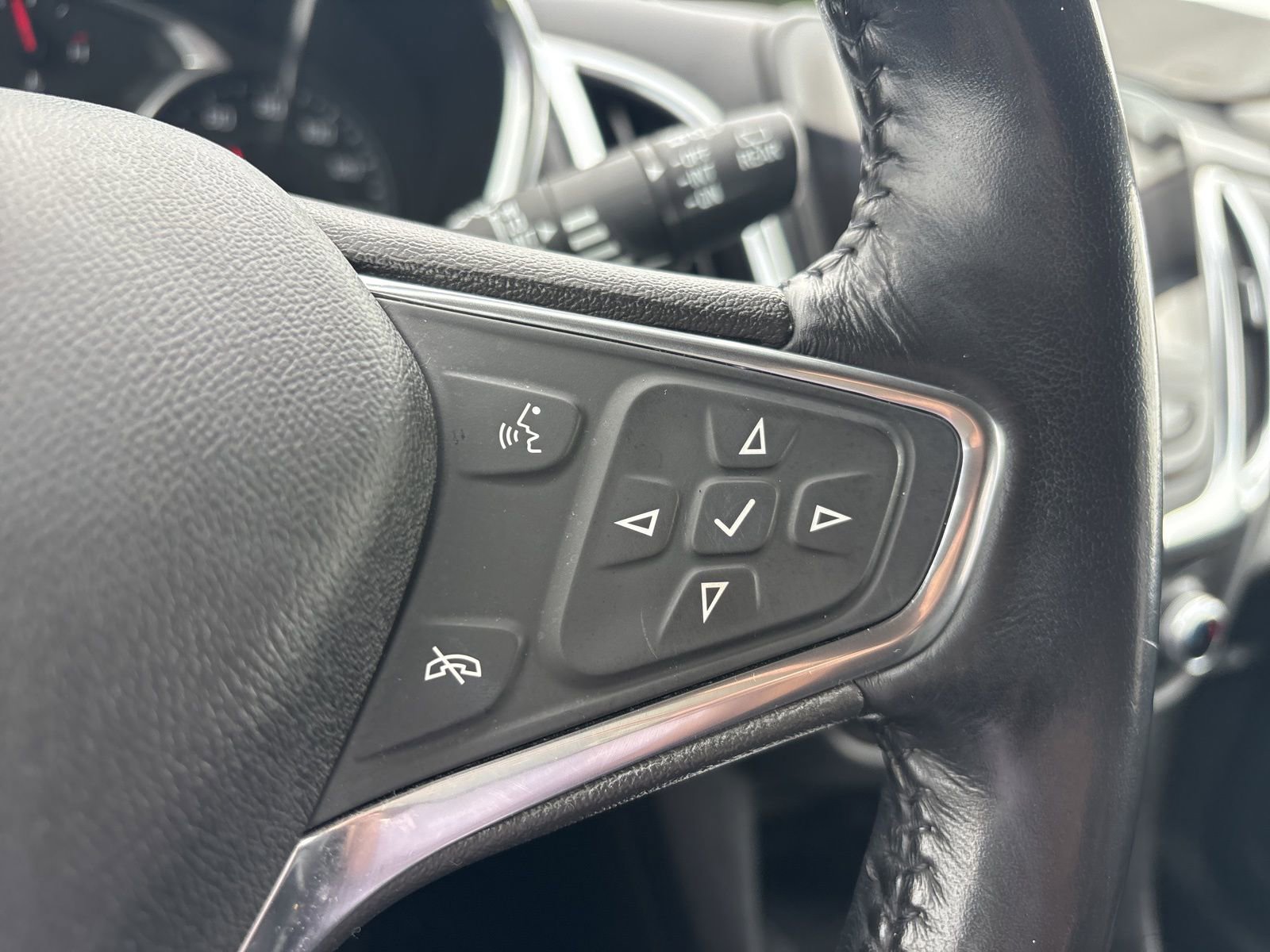 Used 2019 Chevrolet Equinox Premier image 27