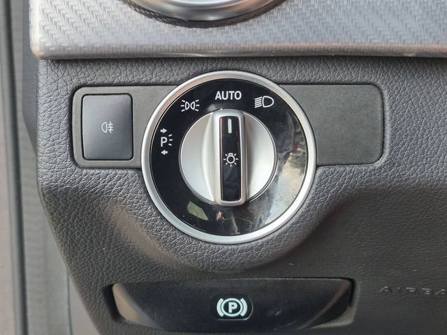 Used 2014 Mercedes-Benz GLK 350 4MATIC image 16