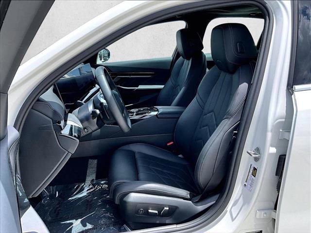 Used 2026 BMW 530i RWD image 27