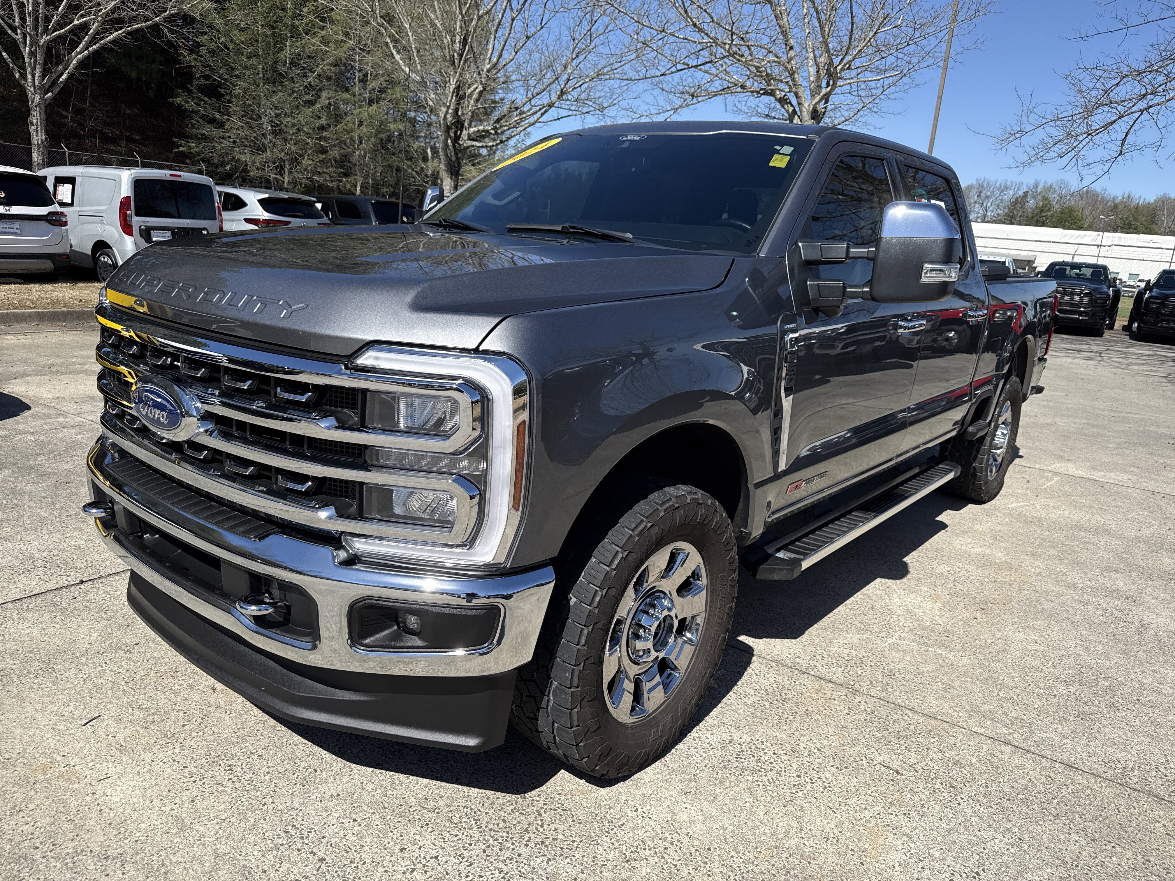 Used 2024 Ford F250 Lariat w/ Chrome Package image 3