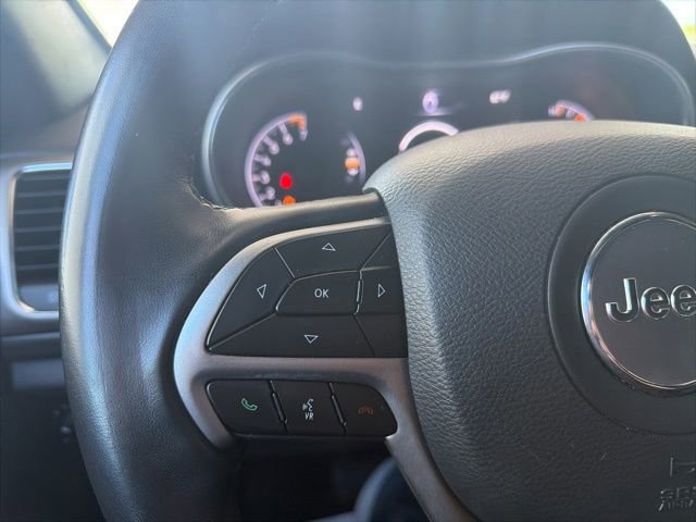 Used 2022 Jeep Grand Cherokee Laredo E AWD/4WD image 25