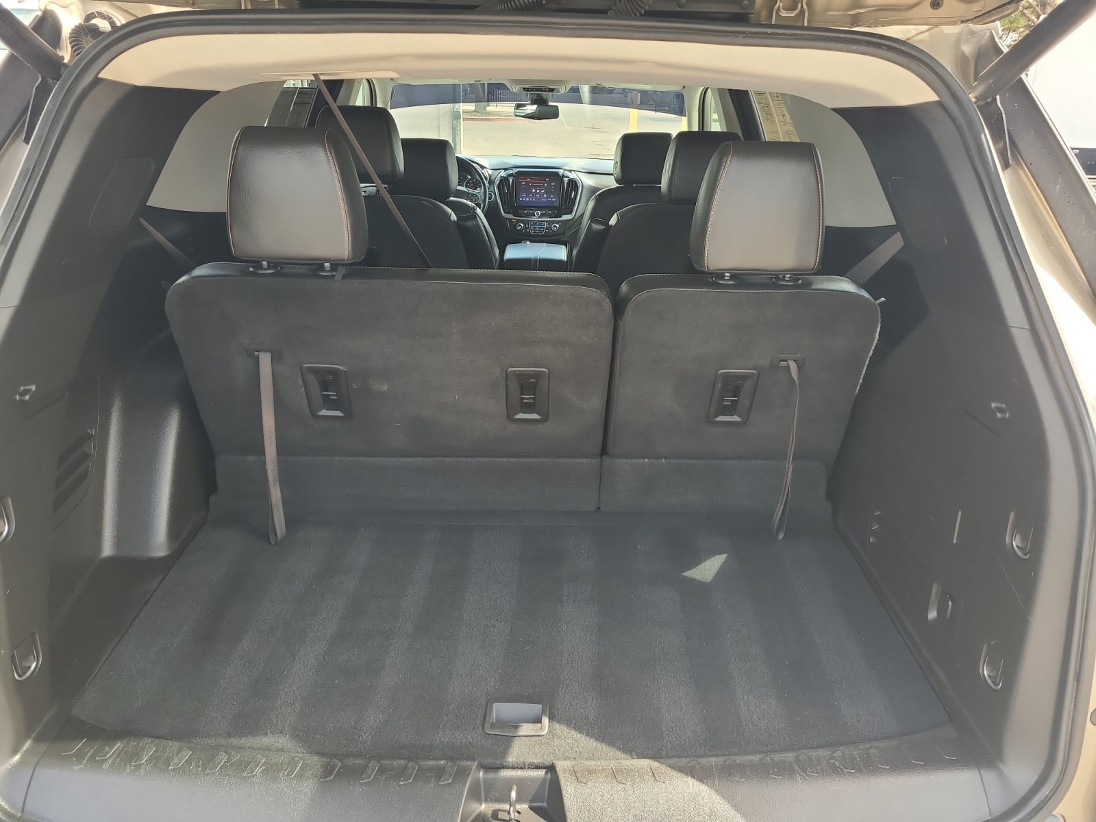 Used 2020 Chevrolet Traverse Premier AWD/4WD image 27