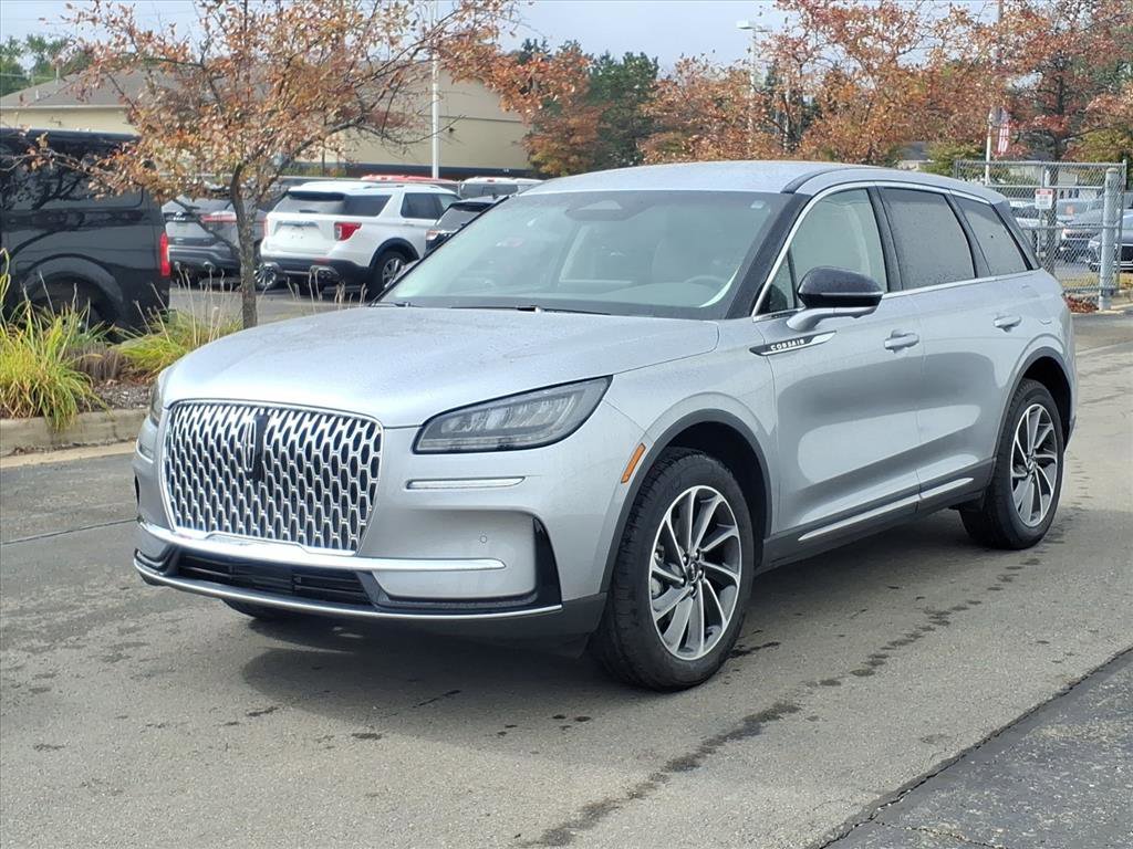 Certified 2023 Lincoln Corsair AWD w/ Equipment Group 101A image 3