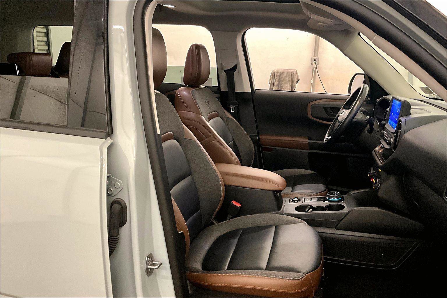 Used 2023 Ford Bronco Sport Outer Banks w/ Tech Package image 7