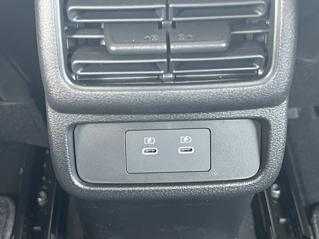 New 2026 Nissan Leaf SV+ w/ Floor Mat Package (SV+) FWD image 7