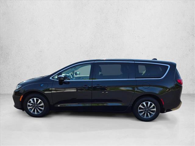 Used 2022 Chrysler Pacifica Touring-L FWD image 9