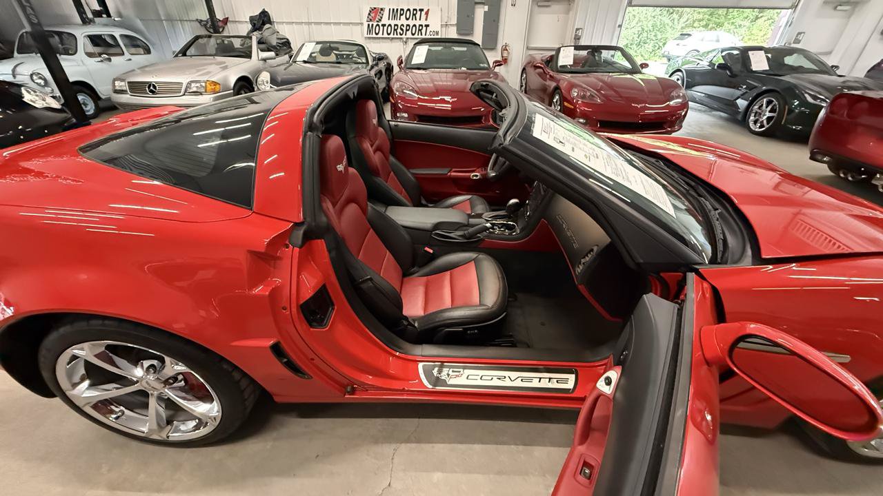 Used 2013 Chevrolet Corvette Grand Sport w/ 2LT Preferred Equipment Group RWD image 35