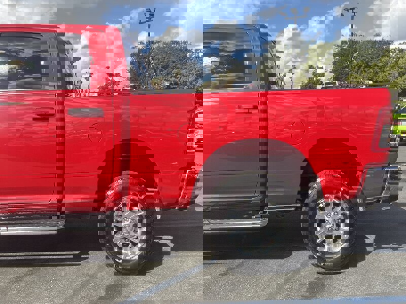 Used 2024 RAM 2500 Big Horn w/ Bed Utility Group image 4