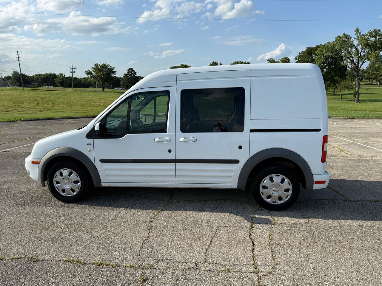 Used 2011 Ford Transit Connect XLT FWD image 4