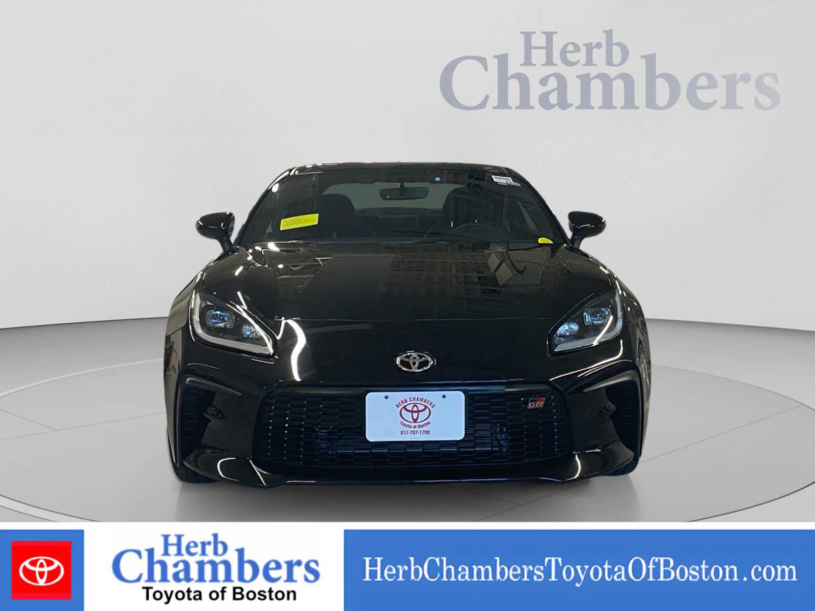 Used 2024 Toyota GR86 Premium RWD image 2