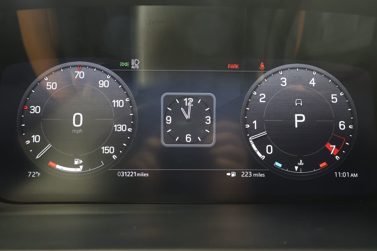 Used 2023 Land Rover Defender 130 X image 11