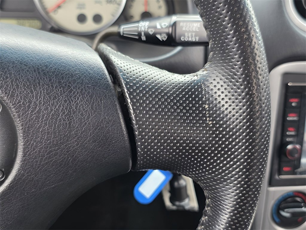 Used 2005 MAZDA MX-5 Miata LS image 26