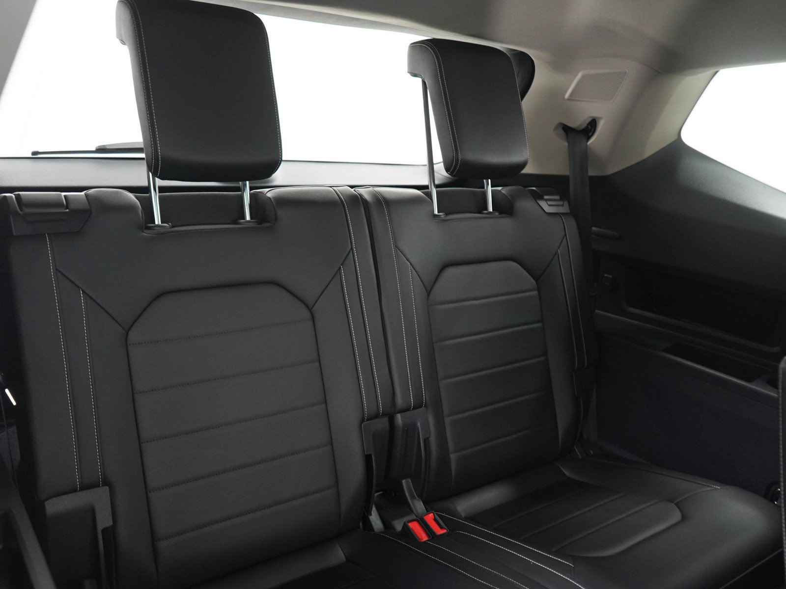 Used 2023 Volkswagen Atlas SEL AWD/4WD image 13