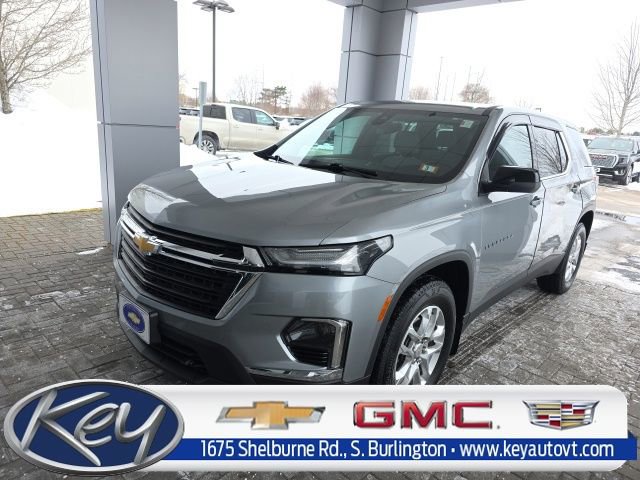 Used 2023 Chevrolet Traverse LS image 1