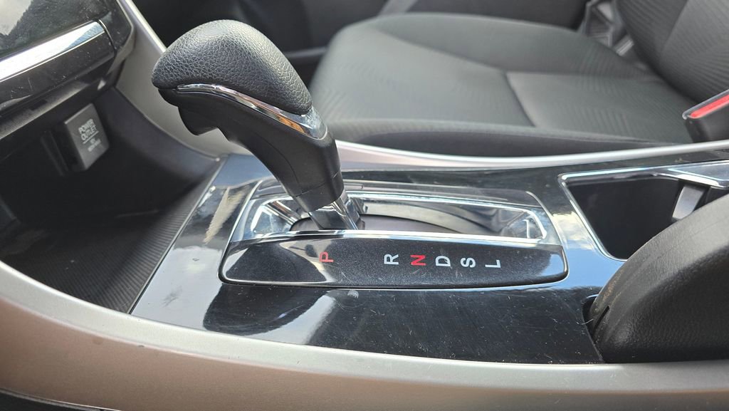 Used 2016 Honda Accord LX image 30