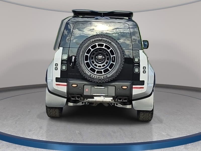 New 2026 Land Rover Defender 110 OCTA AWD/4WD image 6