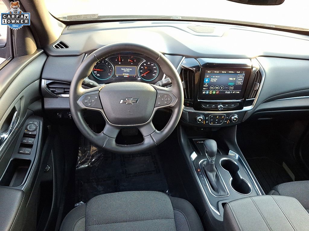 Used 2023 Chevrolet Traverse LT w/ Midnight/Sport Edition image 13