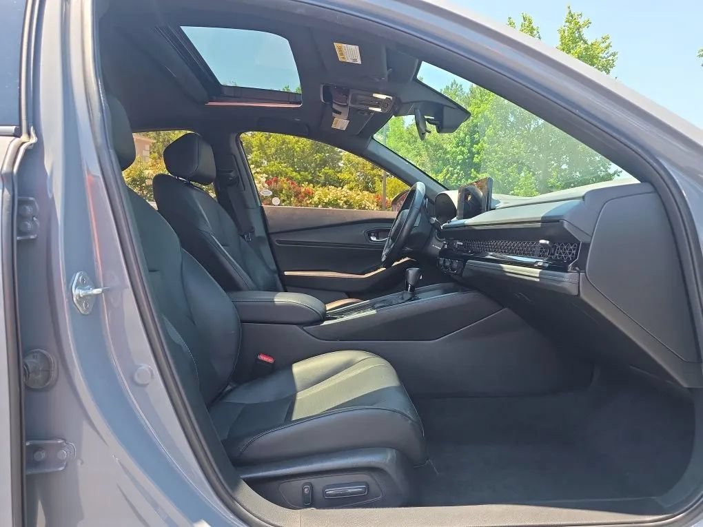 Used 2023 Honda Accord Sport image 48