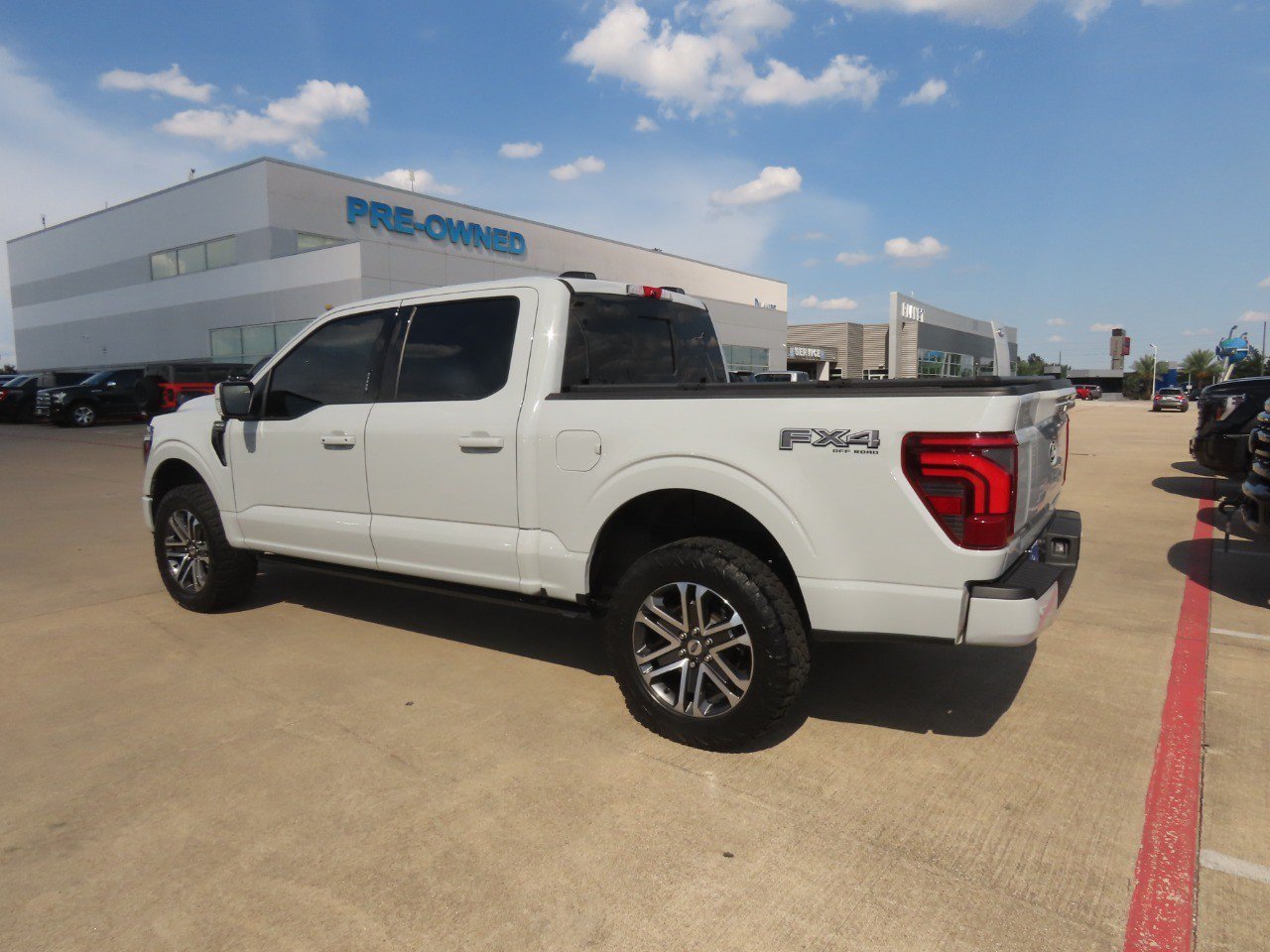 Certified 2024 Ford F150 Platinum w/ FX4 Off-Road Package AWD/4WD image 14
