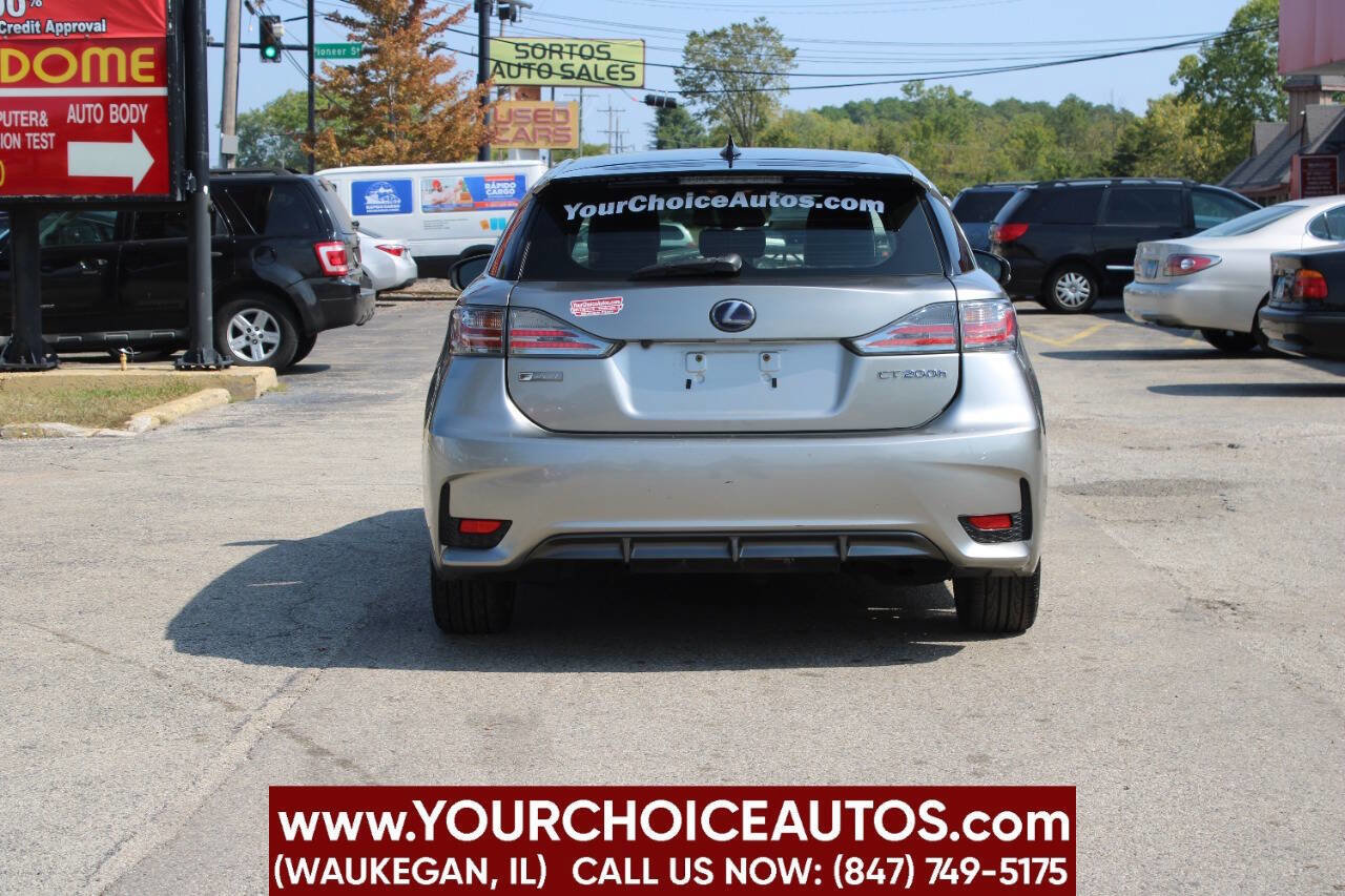 Used 2017 Lexus CT 200h image 6