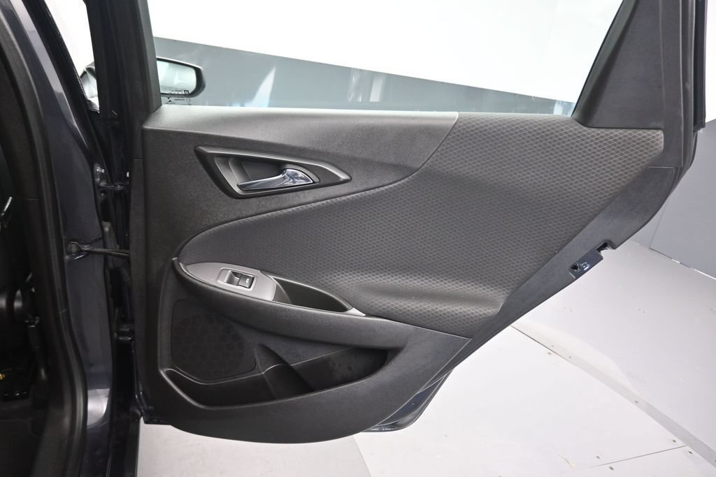 Used 2023 Chevrolet Malibu LT FWD image 32