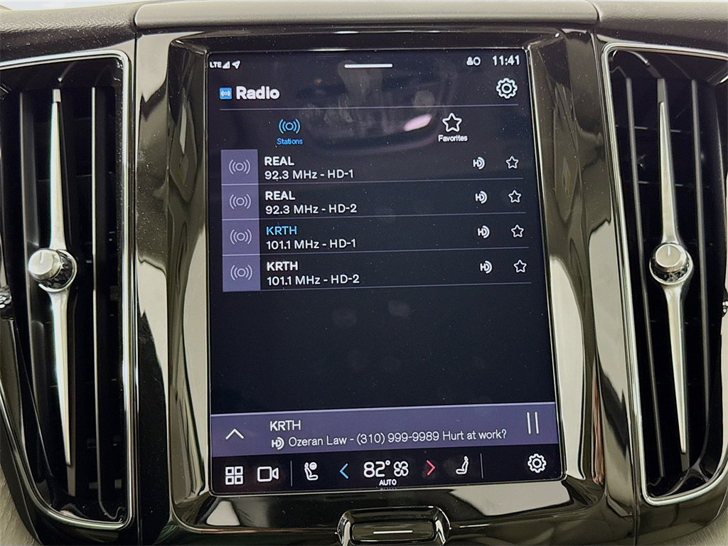 Used 2025 Volvo XC60 T8 Plus w/ Protection Package Premier image 15