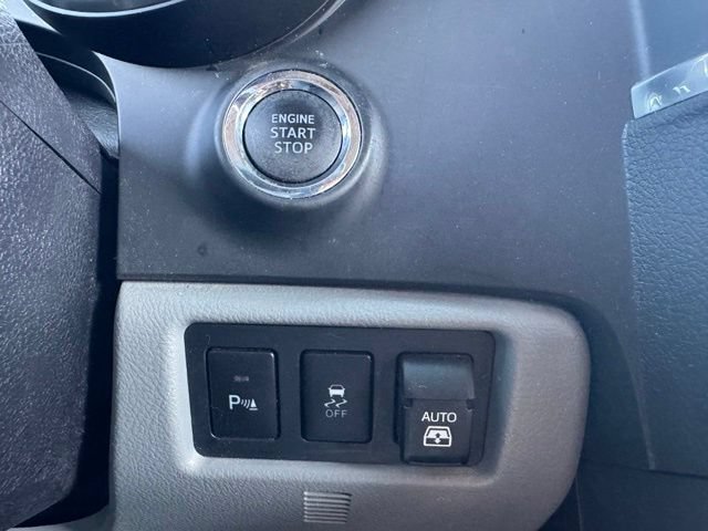 Used 2020 Toyota Sequoia Platinum AWD/4WD image 39