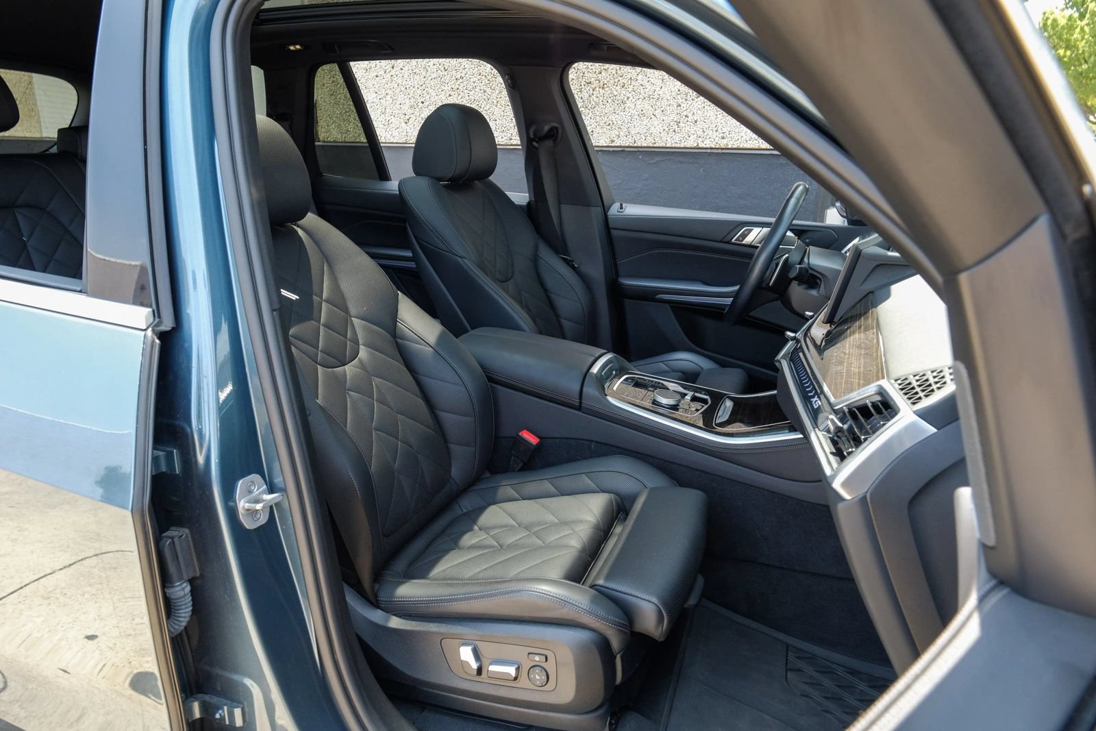 Used 2024 BMW X5 sDrive40i w/ Premium Package RWD image 38