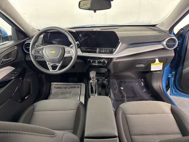 New 2026 Chevrolet Trax LT w/ Sunroof Package image 18