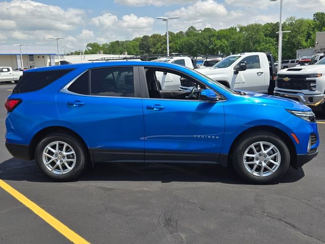 Used 2024 Chevrolet Equinox LT w/ LPO, Floor Liner Package image 2