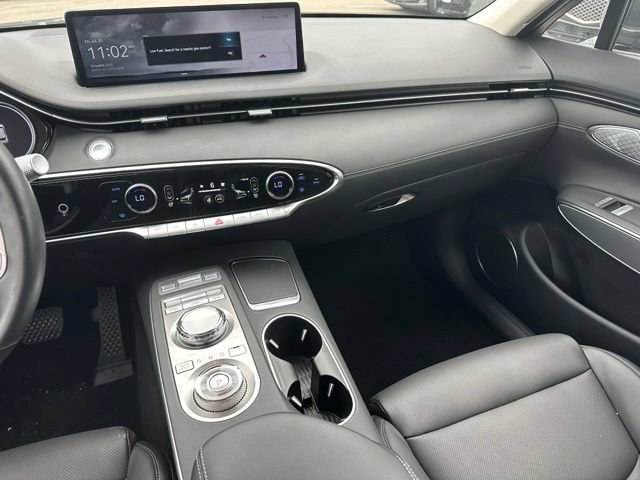 Used 2025 Genesis GV70 2.5T w/ Select Package AWD/4WD image 19