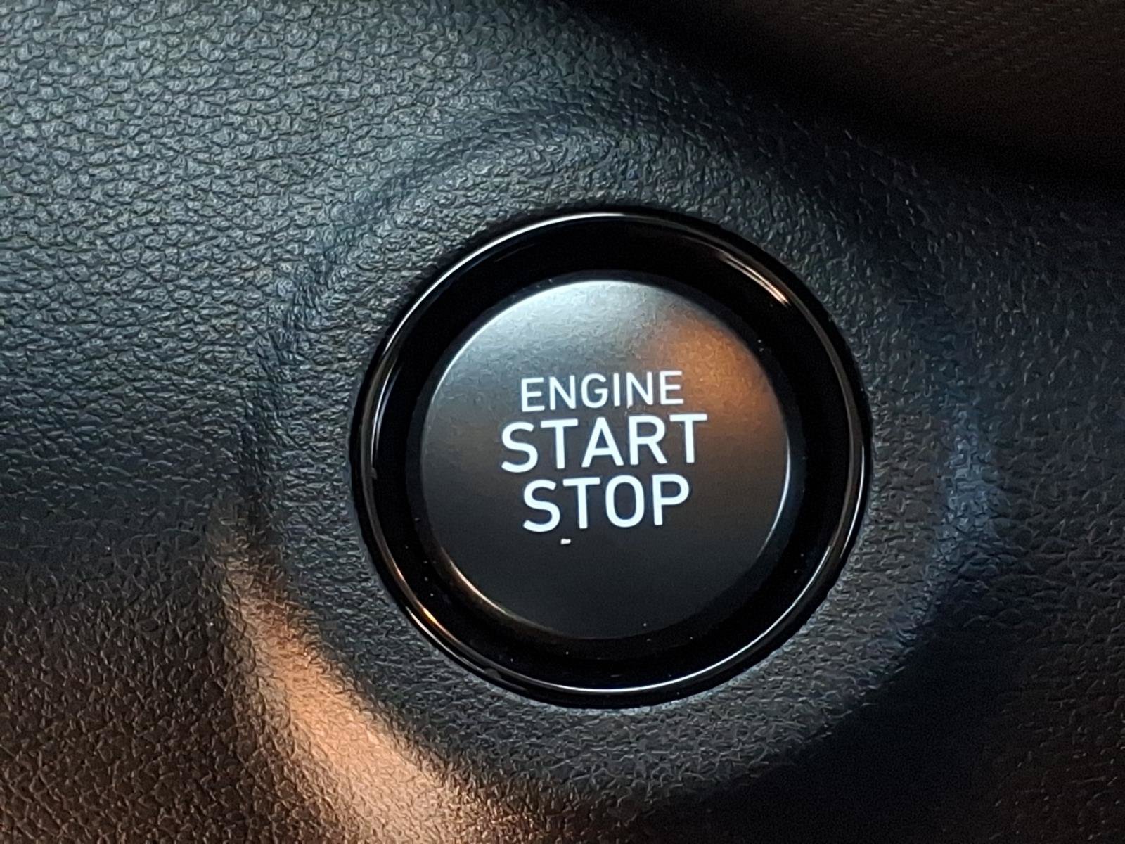 Certified 2026 Hyundai Venue SEL FWD image 24